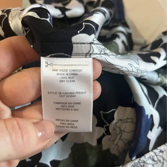 Equipment Femme Daphne floral silk button down shirt - Picture 3 of 7